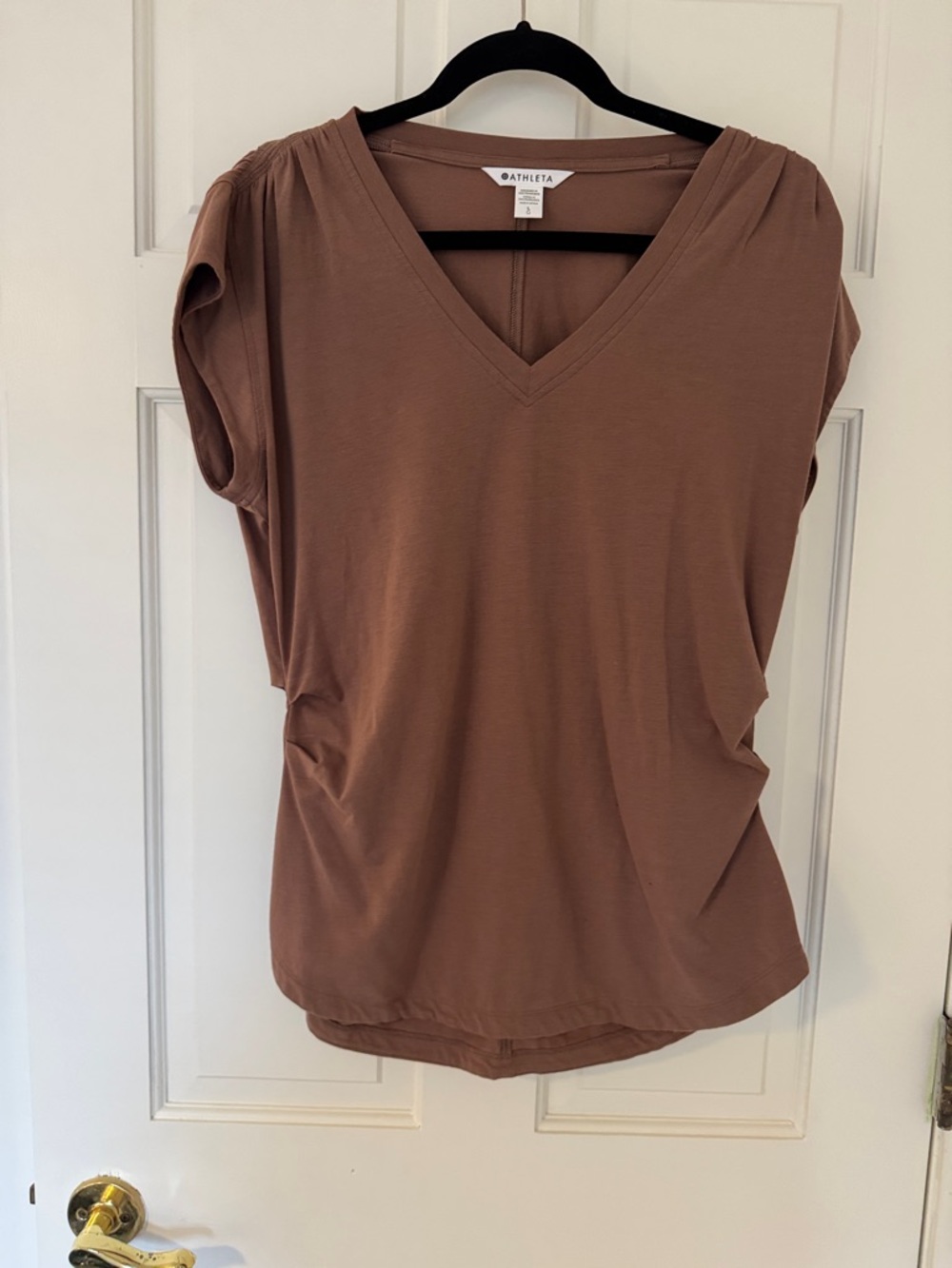 Athleta V-Neck Short Sleeve Top in Mauve Brown